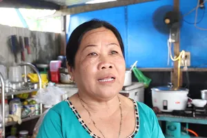 Chủ tiệm bánh mì bất ngờ khi được Thủ tướng Úc vào ăn