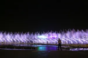 Clip: Háo hức xem biễu diễn nhạc nước 3 triệu USD