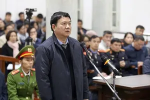 Clip: Ông Đinh La Thăng đang tự bào chữa