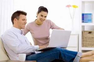 Chìa khóa để sống vui khi bạn đời quá nghiện công việc