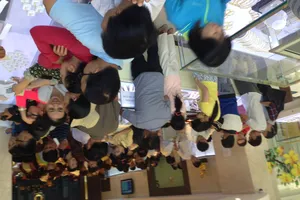 Cuối ngày Thần tài, người dân vẫn đổ xô đi mua vàng