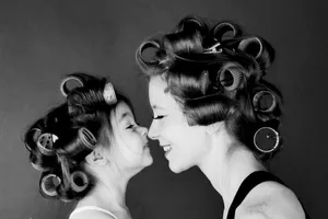 Cực kỳ đáng yêu bộ ảnh 'mẹ con song sinh'