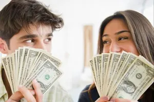 Bảy cách tránh mâu thuẫn tiền bạc cho các cặp đôi