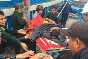 Cứu một bệnh nhân tai biến ngoài đảo