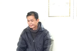 Khởi tố người chồng giết vợ rồi lẩn trốn trong hang đá