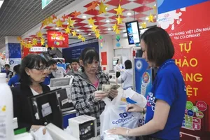  Co.opmart “xả hàng” bột giặt, nước rửa chén, dầu gội đầu ​