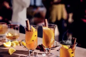 Vì sao phải nâng cốc chúc mừng dịp năm mới?