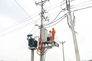 EVNNPC: Đảm bảo cấp điện ổn định, liên tục dịp lễ 30-4 