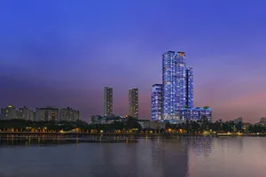 Cất nóc dự án Gateway Thảo Điền