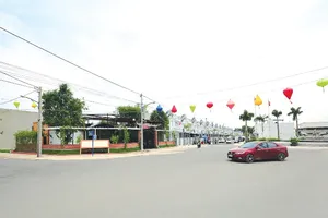 Đất nền vùng ven TP.HCM tiếp tục “sốt” giá