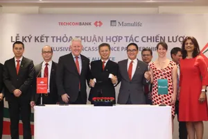 Techcombank và Manulife ký thỏa thuận hợp tác độc quyền