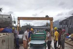 HSG bán hàng lưu động, hỗ trợ người dân vùng lũ