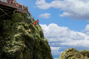 Nụ cười “Xin chào” và lối đi riêng cho người khuyết tật