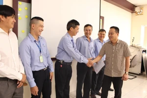 Biểu dương nhân viên SASCO trả tài sản khách để quên