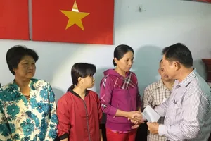 VWS: San sẻ tấm lòng khi tết đến xuân về