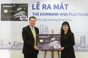 Eximbank ra mắt thẻ tín dụng quốc tế Visa Platinum Cash Back 