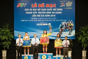 Bế mạc giải đua xe đạp nữ tranh Cúp Truyền hình An Giang