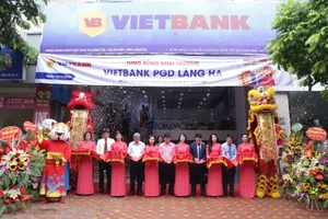 Vietbank khai trương trụ sở mới: PGD Láng Hạ
