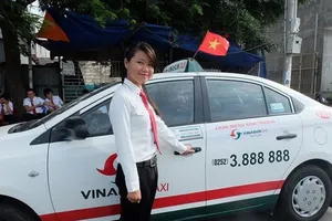 Bổ sung tem kiểm định màu sắc cho xe kinh doanh vận tải