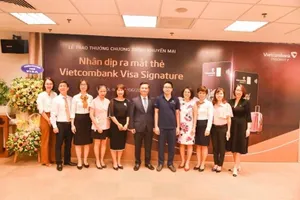 Vietcombank trao thưởng xe Audi Q5 cho khách hàng 