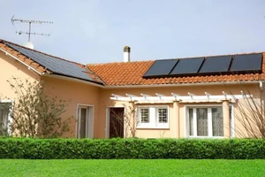 Bản Việt: Hỗ trợ vay vốn lắp tấm điện năng lượng mặt trời ​