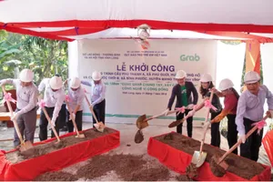 Dự án ‘Cùng Grab Chung Tay - Xây Cầu Đến Lớp’