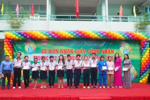 Học bổng HD SAISON nâng đỡ học sinh nghèo vượt khó