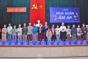 HEINEKEN Việt Nam mang niềm vui đến gia đình khó khăn 