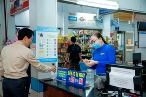 LIXCO: Tặng hơn 5.000 lít gel rửa tay khô mùa dịch COVID-19