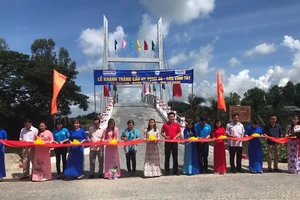 Những cây cầu Hy vọng trên đất ông Thoại