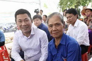 Him Lam Land tặng nhà tình nghĩa cho gia đình liệt sĩ Hà Tĩnh 