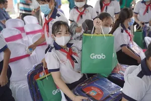 Về Tiền Giang nghe bà con kể chuyện cây cầu mới