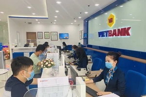 Vietbank: Cơ hội trúng 1 kg vàng 9999 khi gửi tiết kiệm 