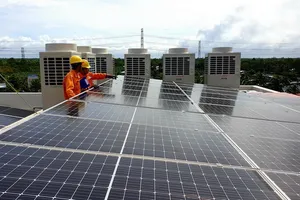 Điện mặt trời mái nhà phát triển mạnh mẽ tại phía Nam
