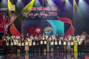 THACO ủng hộ quỹ ‘Vì người nghèo’ TP.HCM 5 tỉ đồng