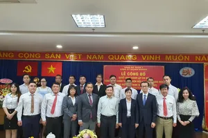 Công bố quyết định thành lập chi bộ công ty FE Credit