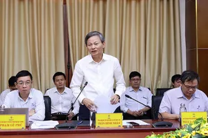 Tổng Giám đốc EVN làm việc về truyền tải điện tại Quảng Trị 