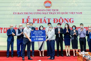 Đất Xanh Miền Trung: 3 tỷ đồng tặng Quỹ vaccine phòng chống COVID-19