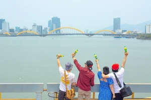 Giải nhiệt ngày nắng nóng giữa mùa dịch