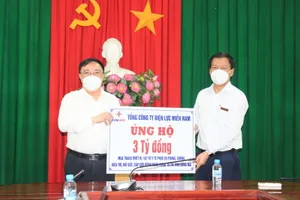 EVNSPC ủng hộ 33 tỉ hỗ trợ các tỉnh phía Nam chống COVID-19