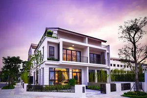 Gem Sky World và nhà phố mẫu phong cách chuẩn hiện đại