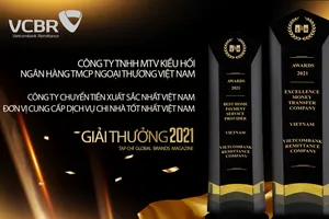 Công ty Kiều hối Vietcombank nhận hai giải thưởng quốc tế lớn