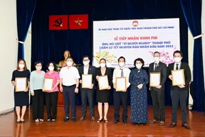 SCB đóng góp quỹ ‘Vì người nghèo’, chung tay chăm lo người dân