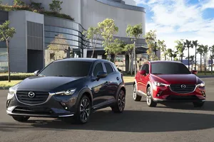 Mazda CX-3 và CX-30: Bộ đôi SUV thêm hấp dẫn với ưu đãi 50% phí trước bạ ​