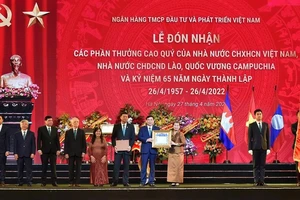 BIDV đón nhận các phần thưởng cao quý và kỷ niệm 65 năm ngày thành lập