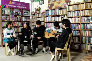 Cô gái mắc bệnh bại não bẩm sinh và thư viện miễn phí ‘Niềm tin’