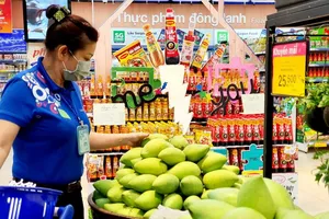 Đại tiệc trái cây tươi ngon và tiết kiệm cho dịp Tết Đoan Ngọ