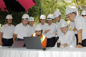 Tổng Giám đốc EVN kiểm tra ứng dụng trí tuệ nhân tạo trong truyền tải điện