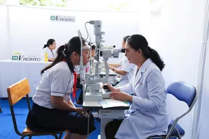 Sức khỏe đôi mắt học đường và dự án ‘Niềm vui khi được nhìn thấy’ 