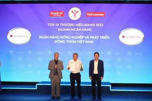 Agribank TOP 10 Thương hiệu mạnh ngành Ngân hàng Tài chính năm 2022 